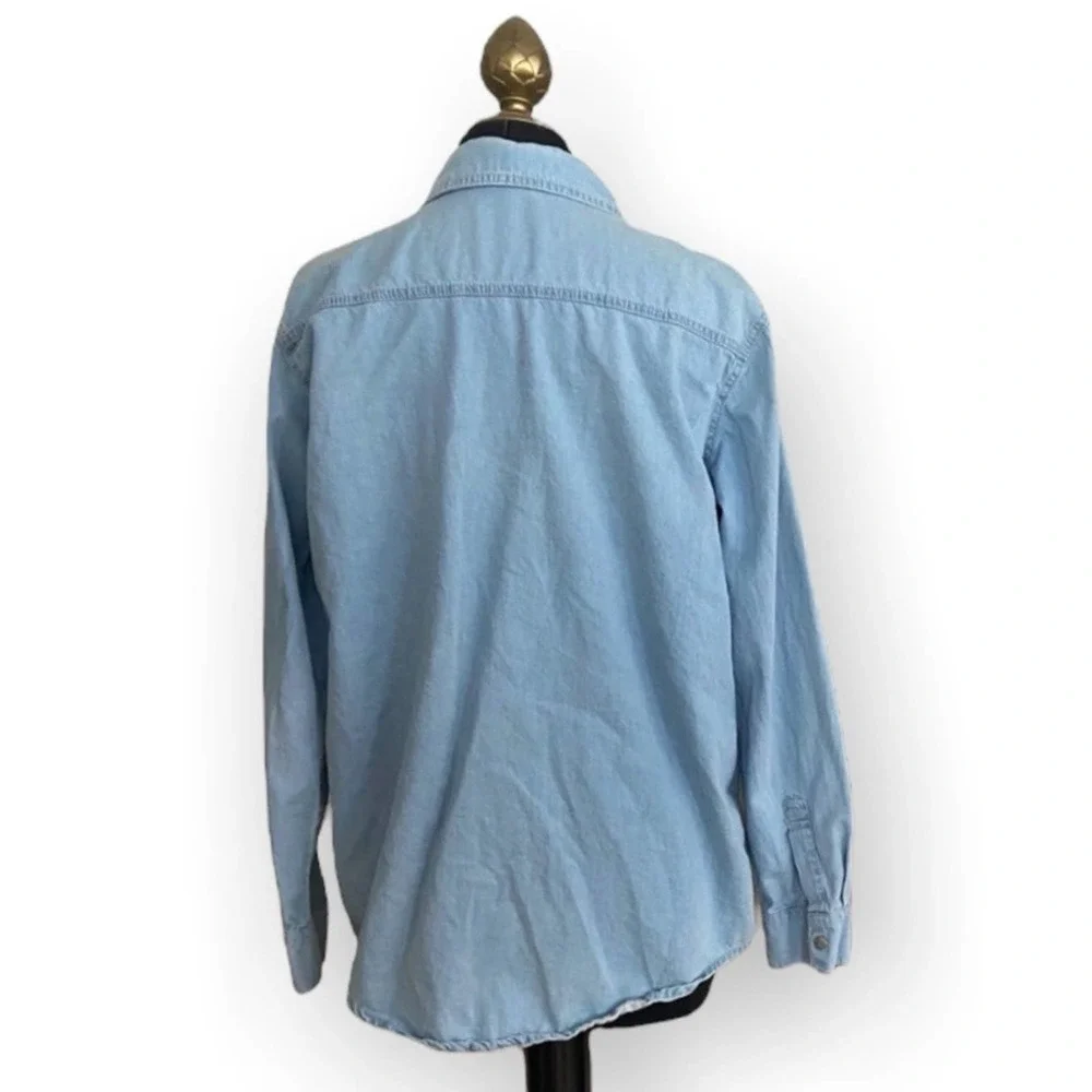 Goldie Top Button Down Western Fringe Light Wash Denim Blouse Size M/L - Picture 5 of 7